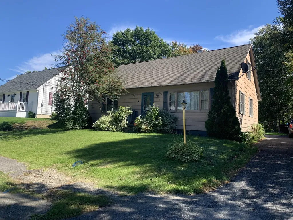 7 New York Street Millinocket ME 04462