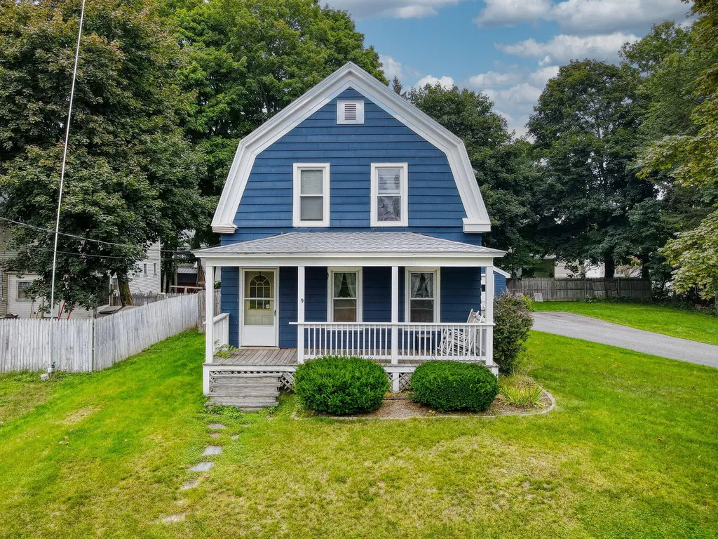 9 Pleasant Street Gorham ME 04038