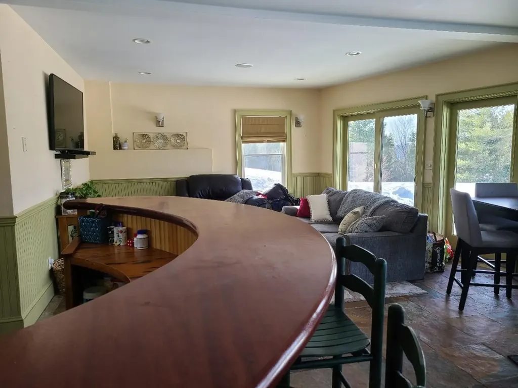127 Vista Lane Farmington ME 04938