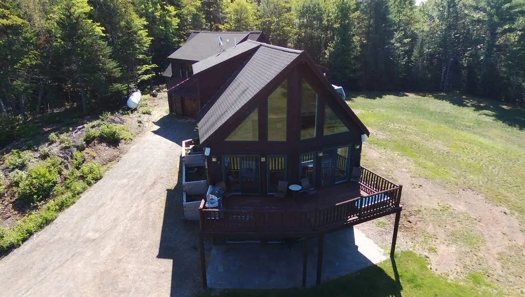 127 Vista Lane Farmington ME 04938