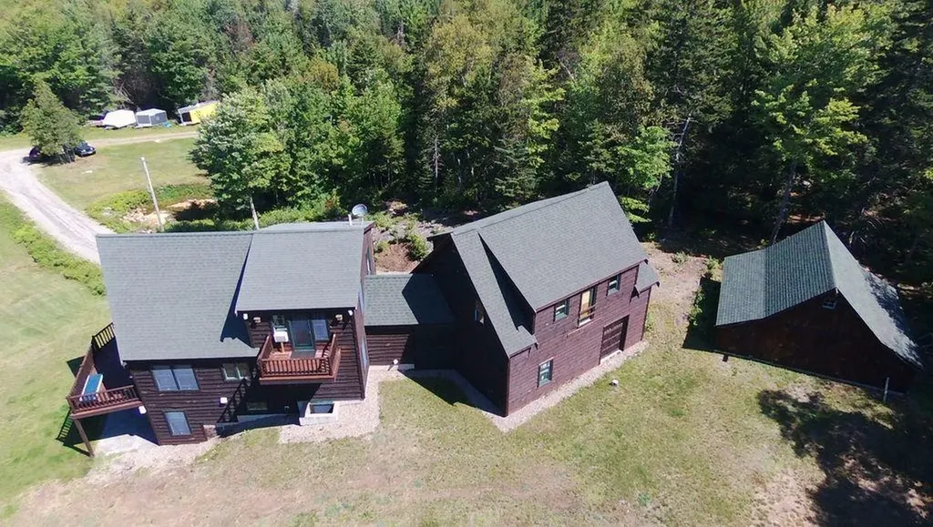 127 Vista Lane Farmington ME 04938