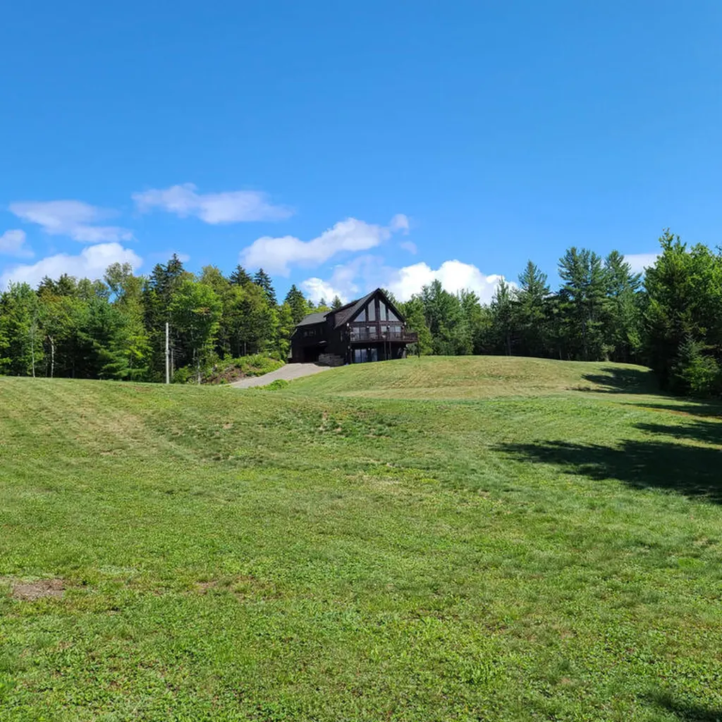 127 Vista Lane Farmington ME 04938