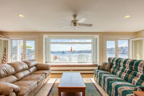 47 Union Street Boothbay Harbor ME 04538
