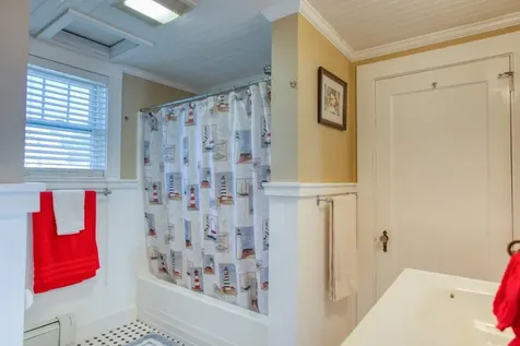 47 Union Street Boothbay Harbor ME 04538