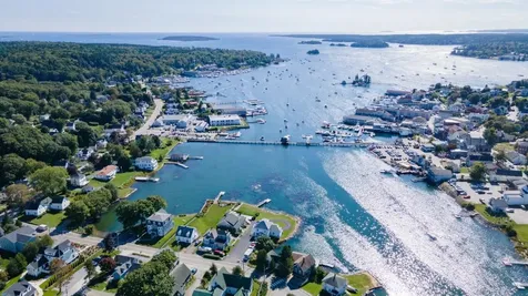 47 Union Street Boothbay Harbor ME 04538