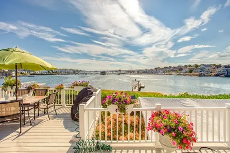 47 Union Street Boothbay Harbor ME 04538