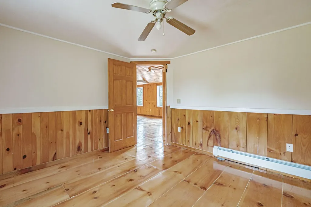 25 Guinea Ridge Road Union ME 04862