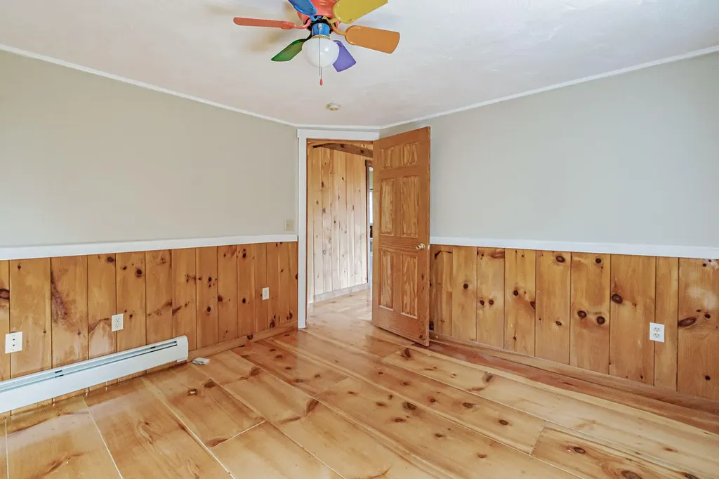 25 Guinea Ridge Road Union ME 04862