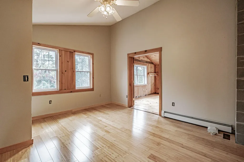 25 Guinea Ridge Road Union ME 04862