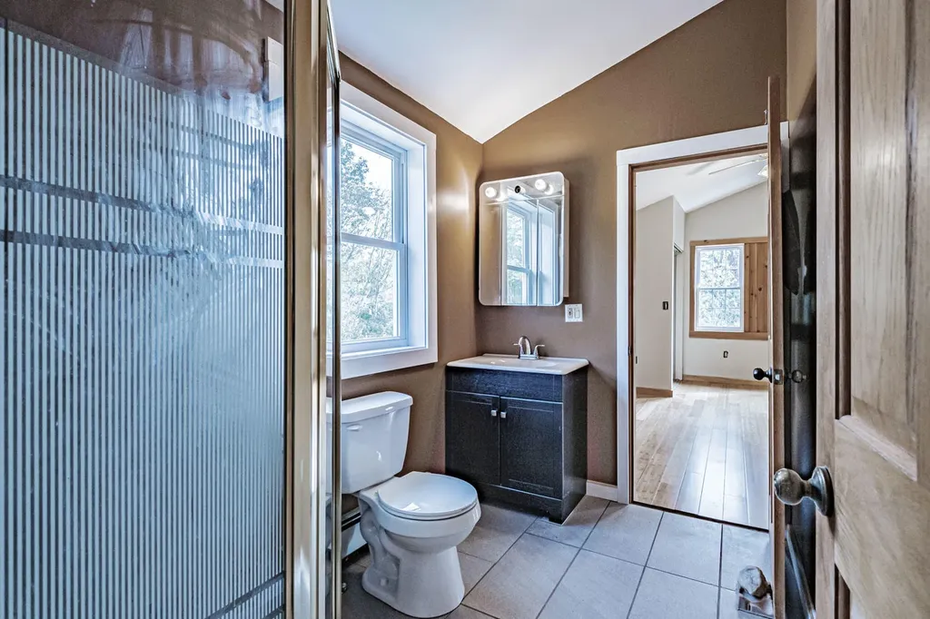 25 Guinea Ridge Road Union ME 04862