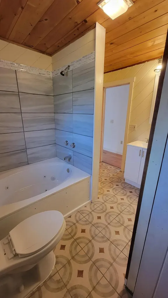 25 Guinea Ridge Road Union ME 04862