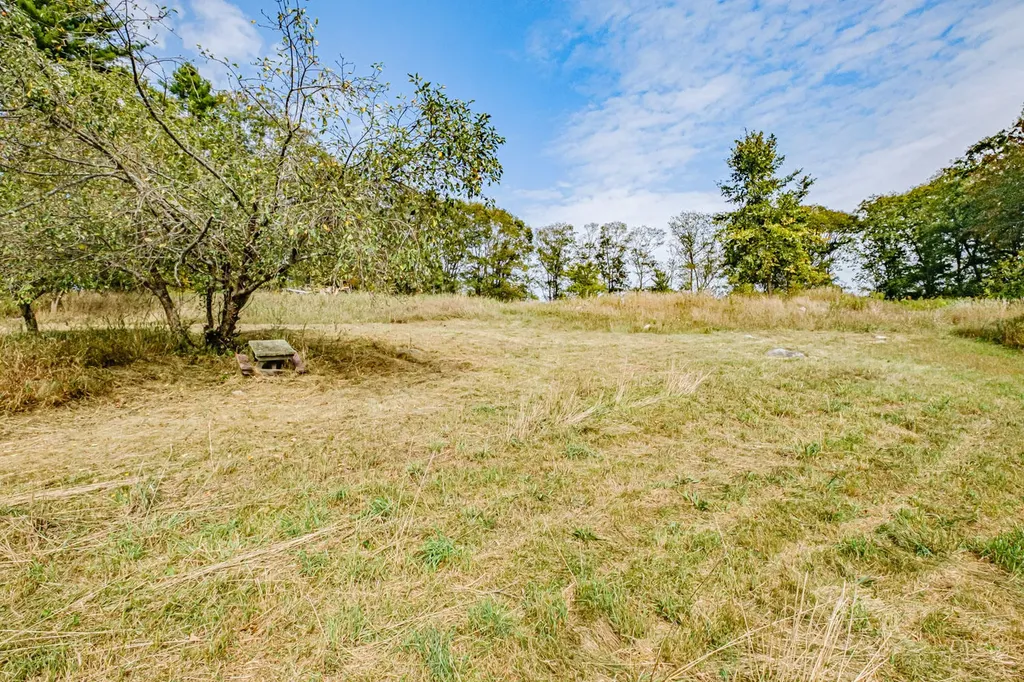 25 Guinea Ridge Road Union ME 04862
