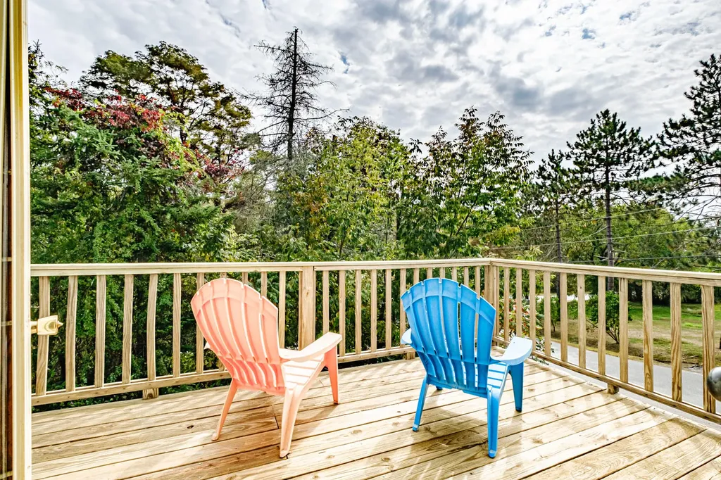 25 Guinea Ridge Road Union ME 04862