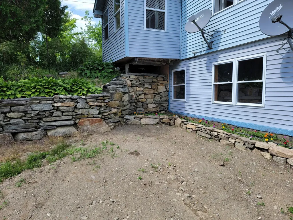 25 Guinea Ridge Road Union ME 04862