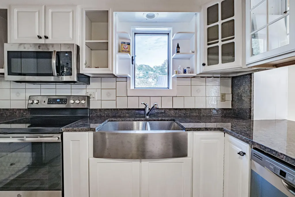 25 Guinea Ridge Road Union ME 04862