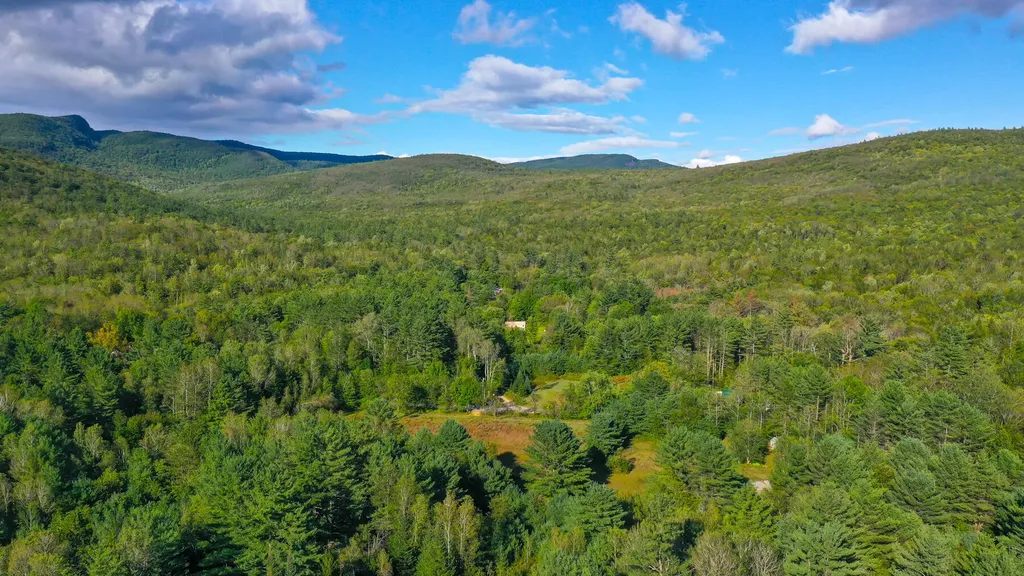 20 Shirley Valley Lane Stoneham ME 04231