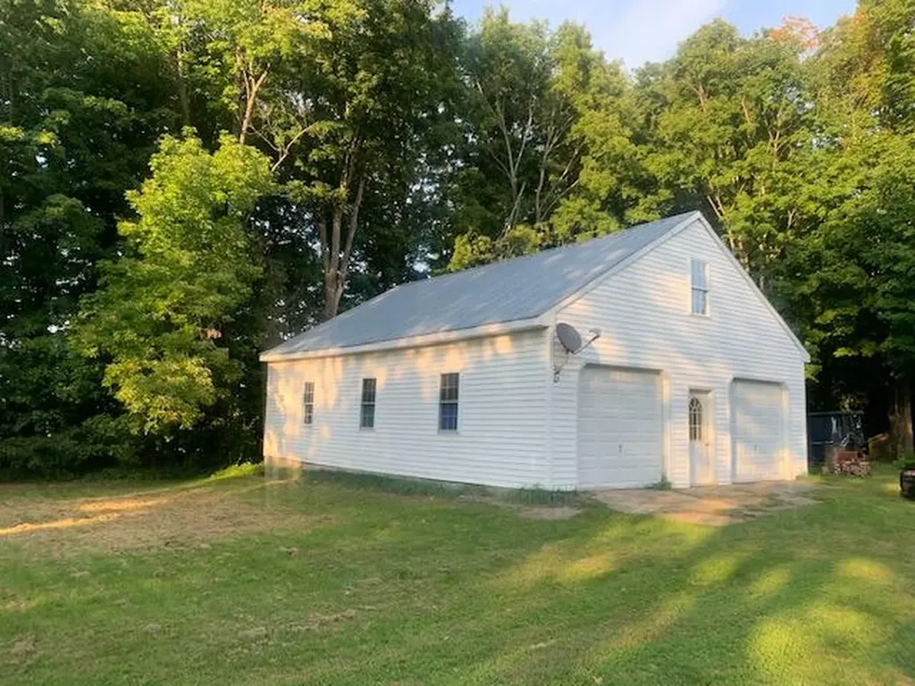 423 Ridge Road Fairfield ME 04937