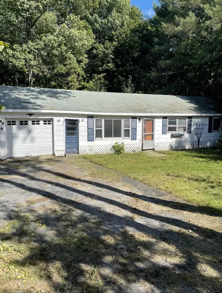 42 Clay Road Gorham ME 04038