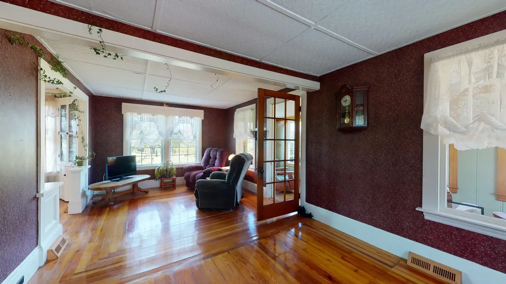 252 White Oak Hill Road Poland ME 04274
