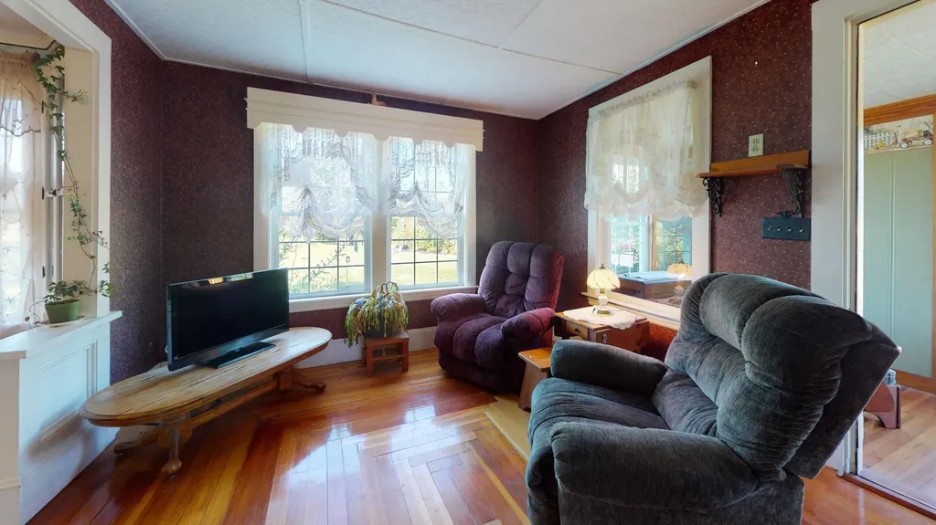 252 White Oak Hill Road Poland ME 04274