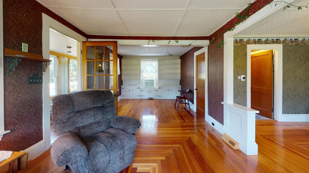 252 White Oak Hill Road Poland ME 04274