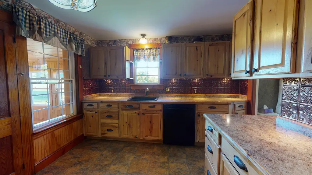252 White Oak Hill Road Poland ME 04274