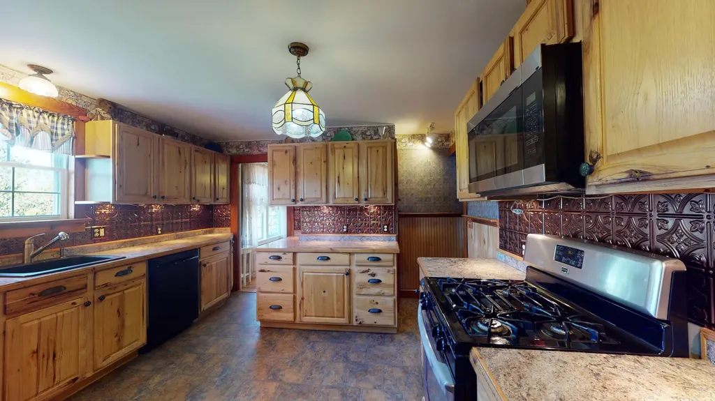 252 White Oak Hill Road Poland ME 04274