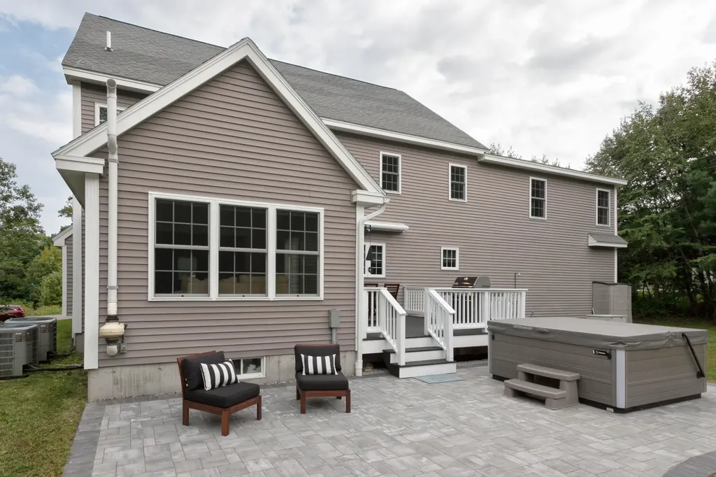 109 Higgins Drive Wells ME 04090
