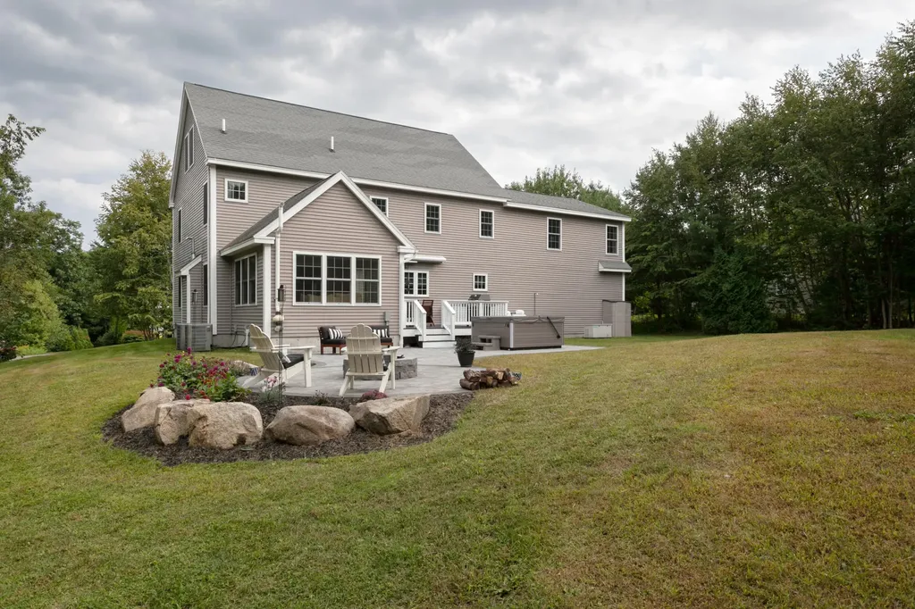 109 Higgins Drive Wells ME 04090