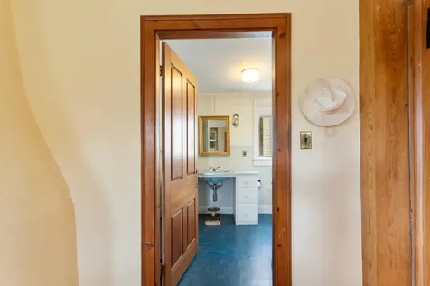 25 Old Ferry Road Castine ME 04421