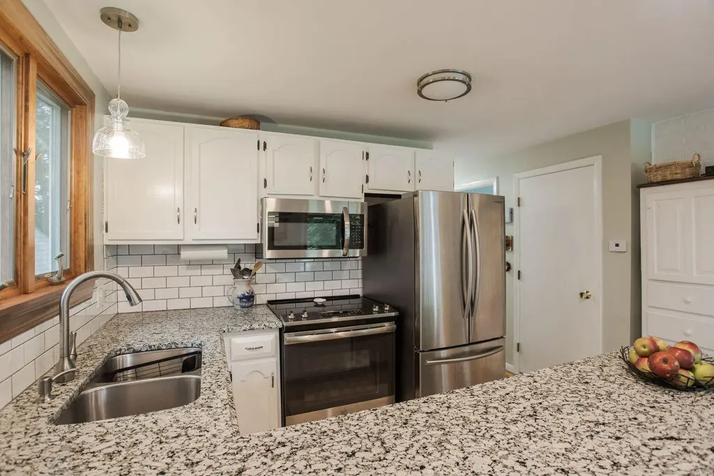52 Shelton Drive York ME 03909