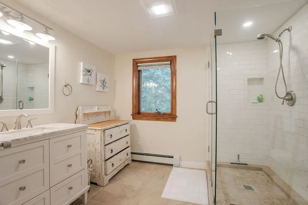 52 Shelton Drive York ME 03909