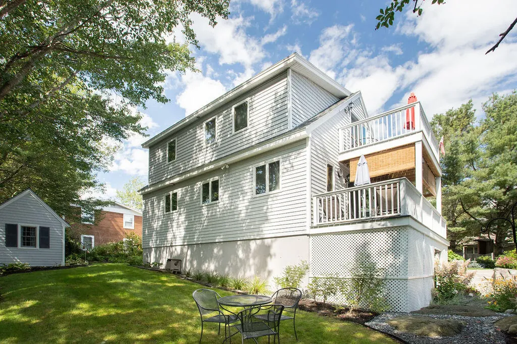 52 Shelton Drive York ME 03909
