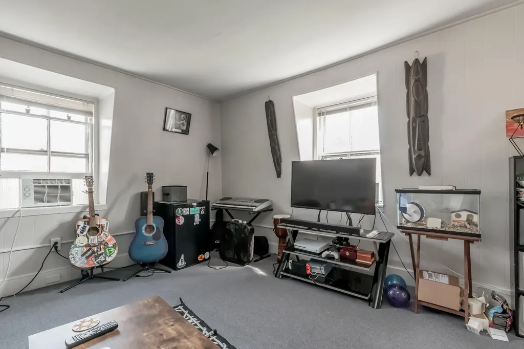 102 Emery Street Portland ME 04102
