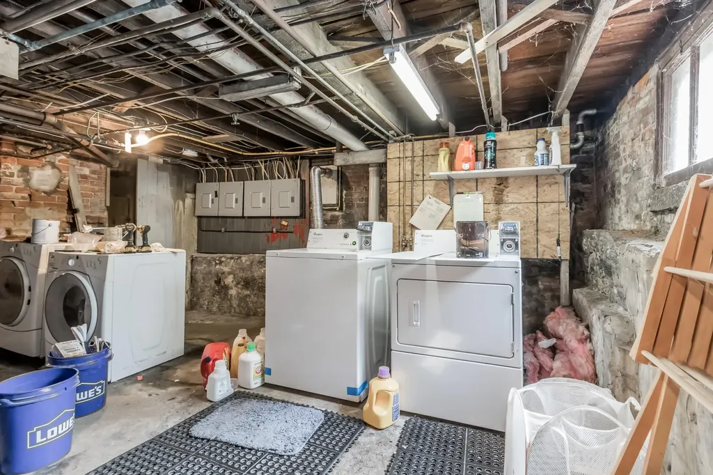 102 Emery Street Portland ME 04102