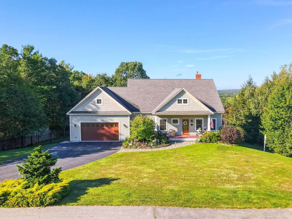 134 Presidential Way Westbrook ME 04092