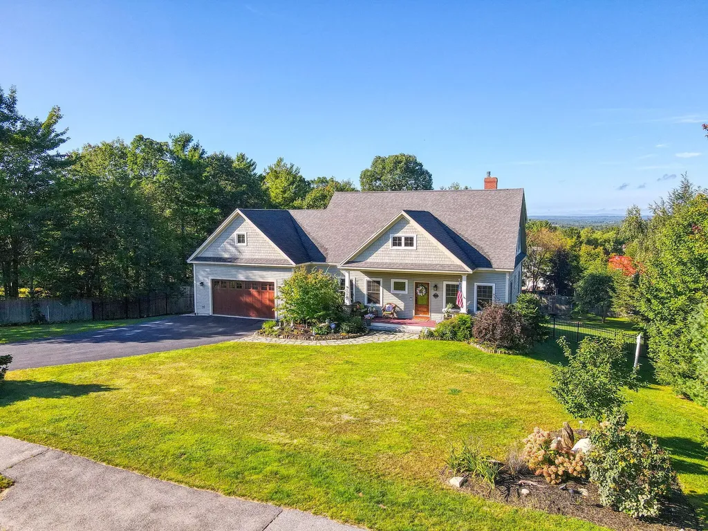 134 Presidential Way Westbrook ME 04092