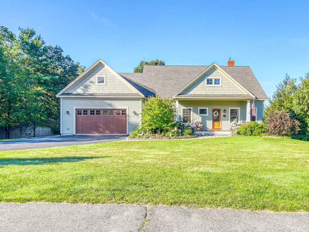 134 Presidential Way Westbrook ME 04092