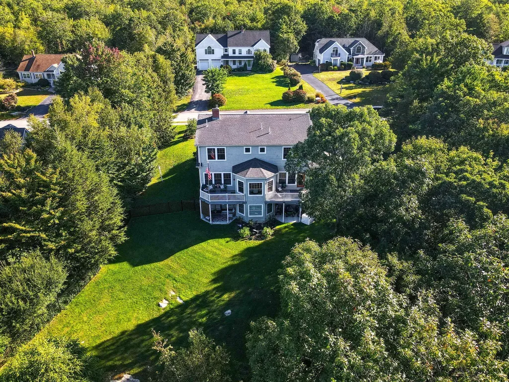 134 Presidential Way Westbrook ME 04092