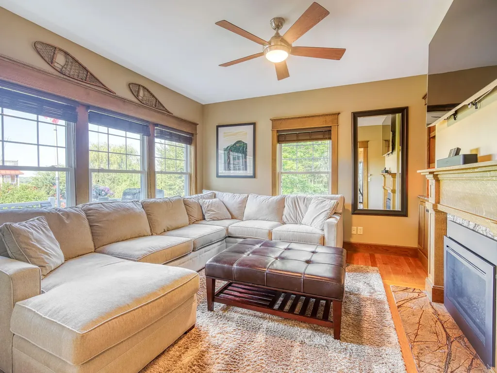 134 Presidential Way Westbrook ME 04092