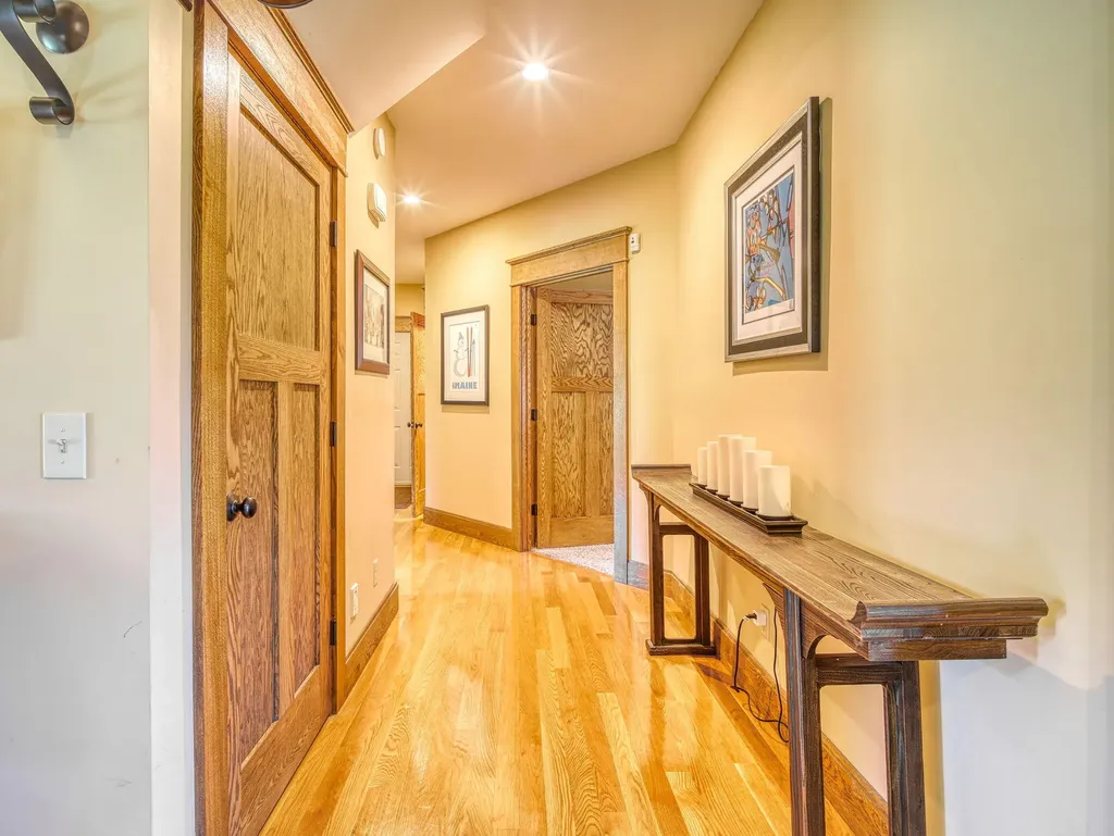 134 Presidential Way Westbrook ME 04092