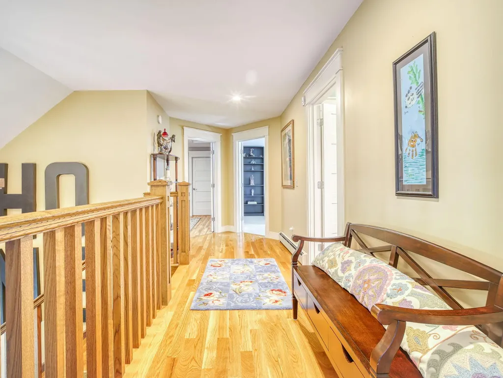 134 Presidential Way Westbrook ME 04092
