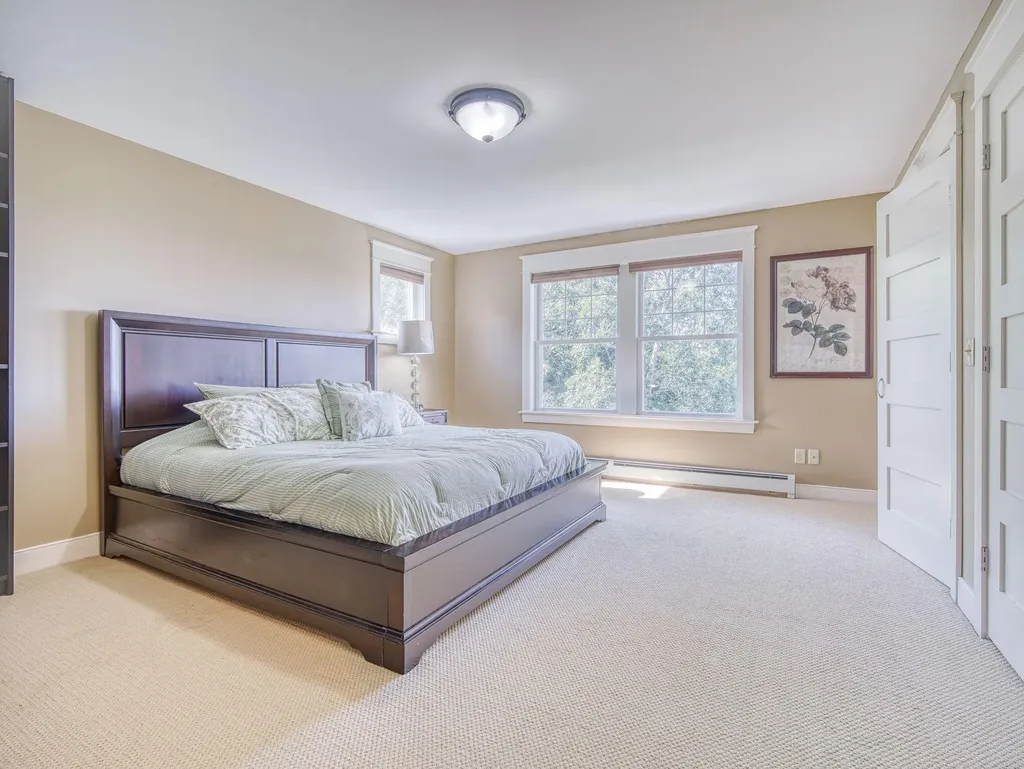 134 Presidential Way Westbrook ME 04092