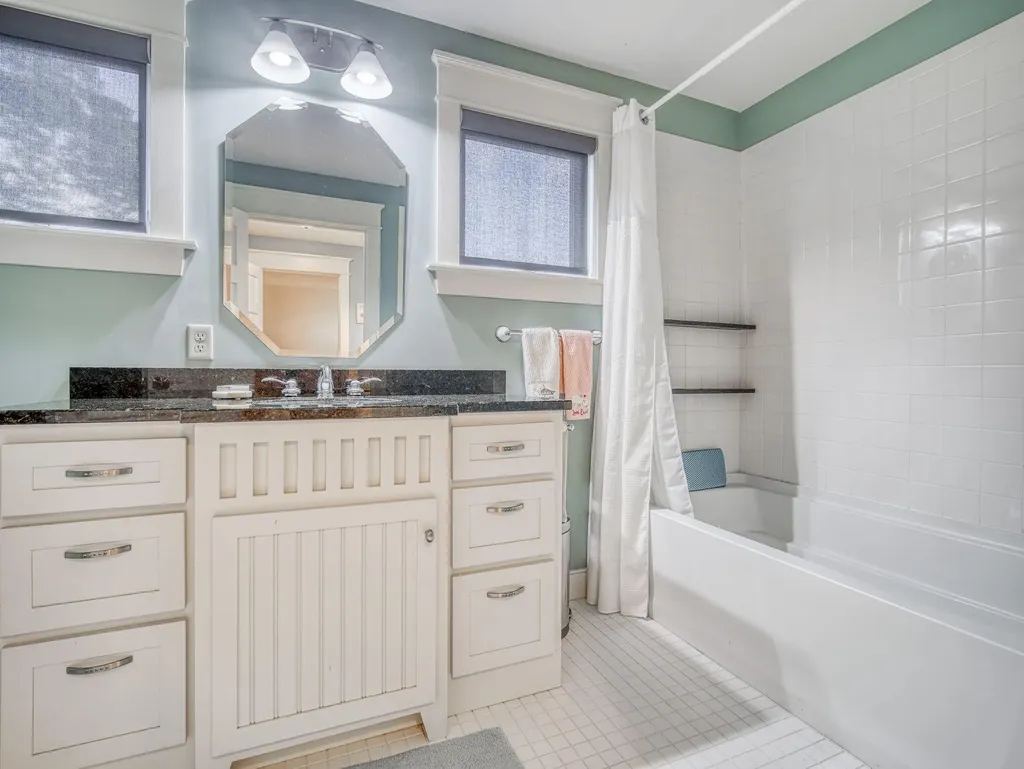 134 Presidential Way Westbrook ME 04092