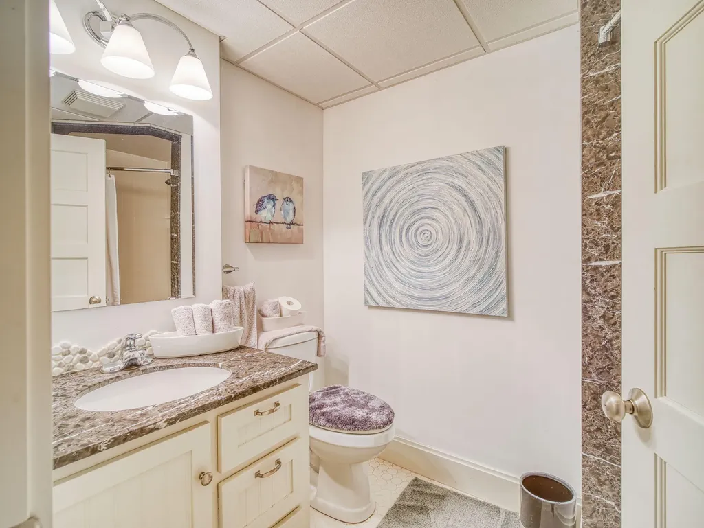 134 Presidential Way Westbrook ME 04092