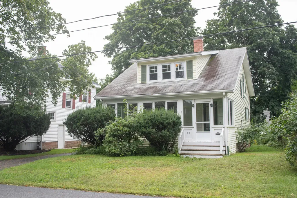 18 Arthur Street Portland ME 04103