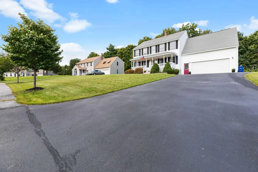 103 Hawthorne Lane Westbrook ME 04092