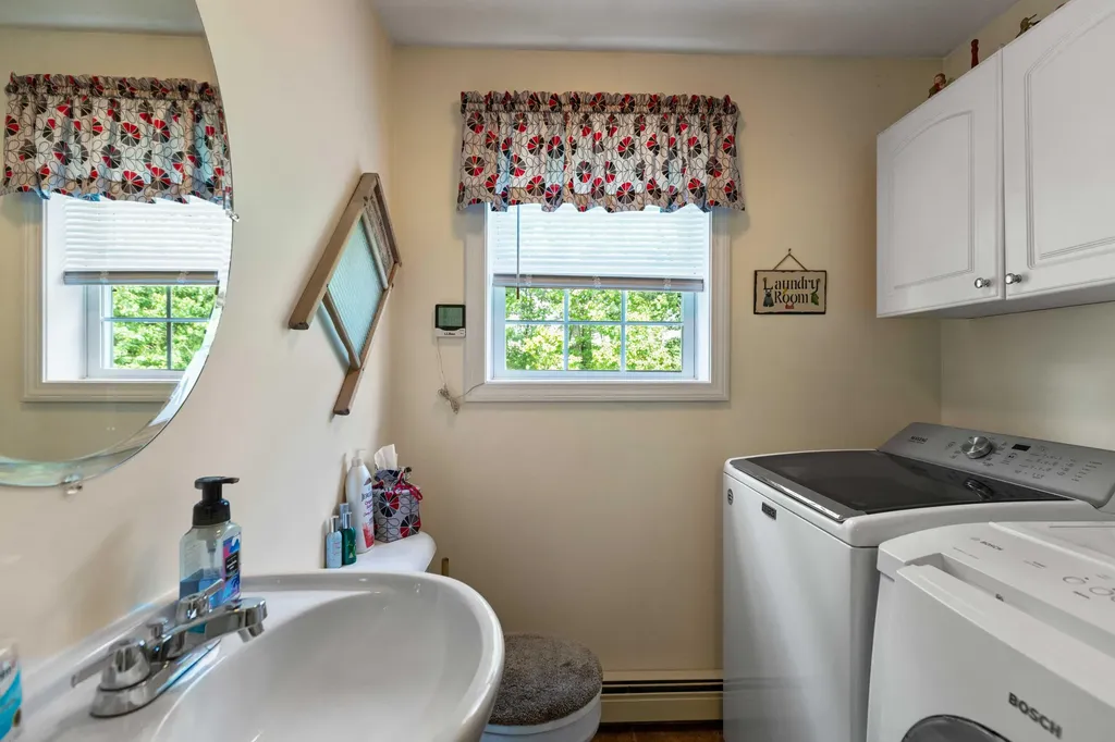 103 Hawthorne Lane Westbrook ME 04092