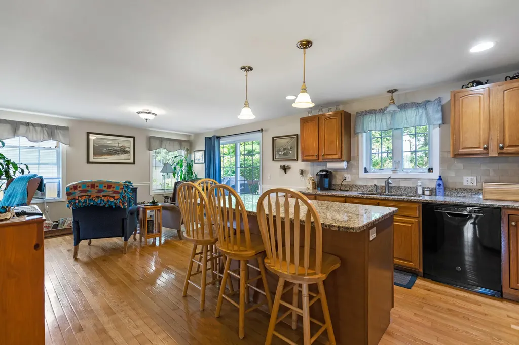 103 Hawthorne Lane Westbrook ME 04092