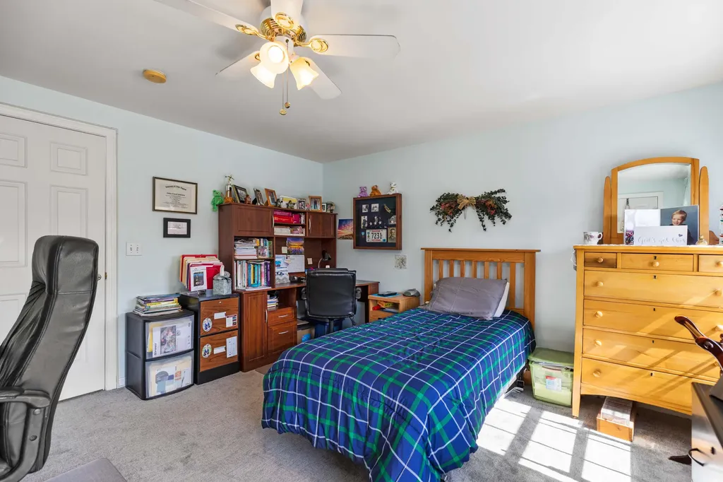 103 Hawthorne Lane Westbrook ME 04092